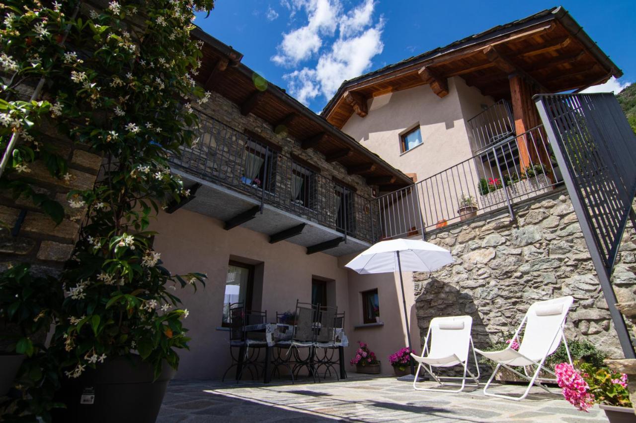 Le Casette Di Rovine Apartment Аоста Екстериор снимка