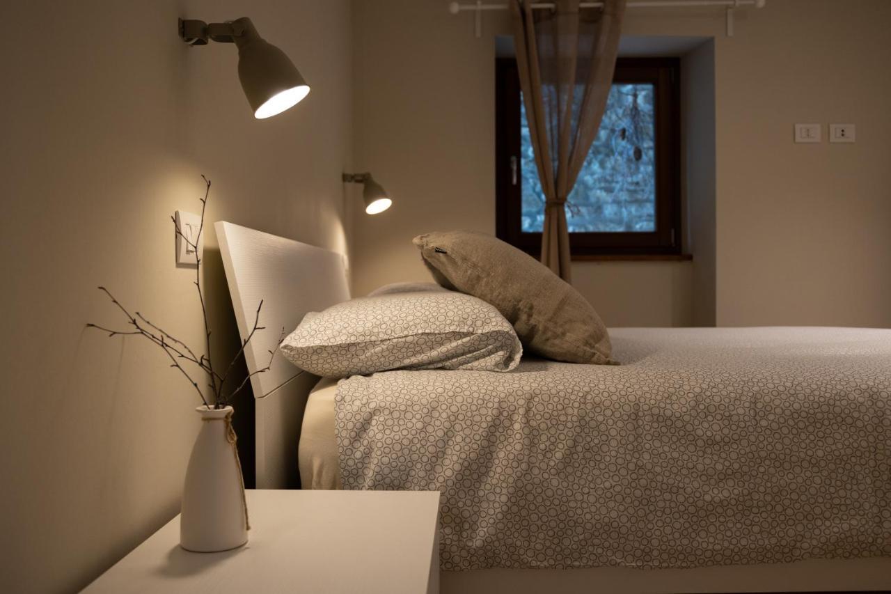 Le Casette Di Rovine Apartment Аоста Екстериор снимка