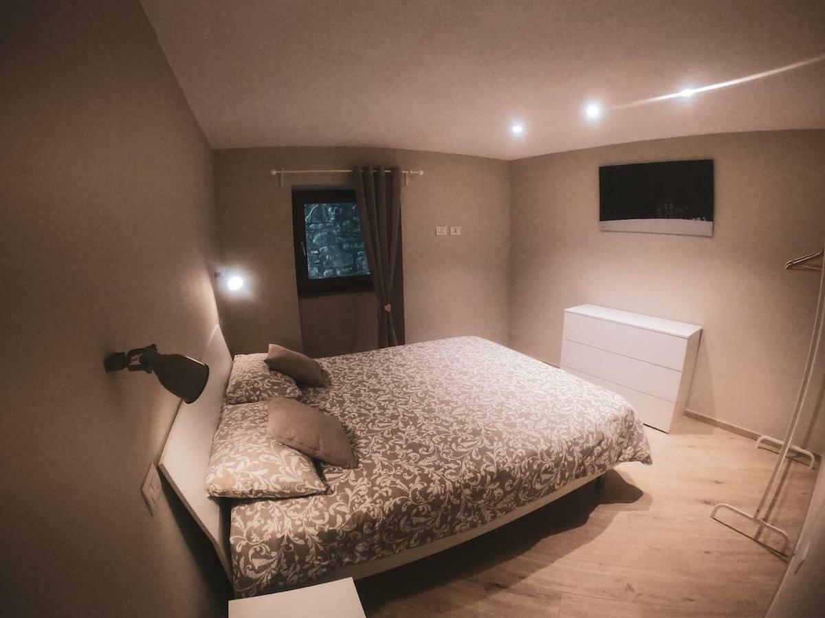 Le Casette Di Rovine Apartment Аоста Екстериор снимка